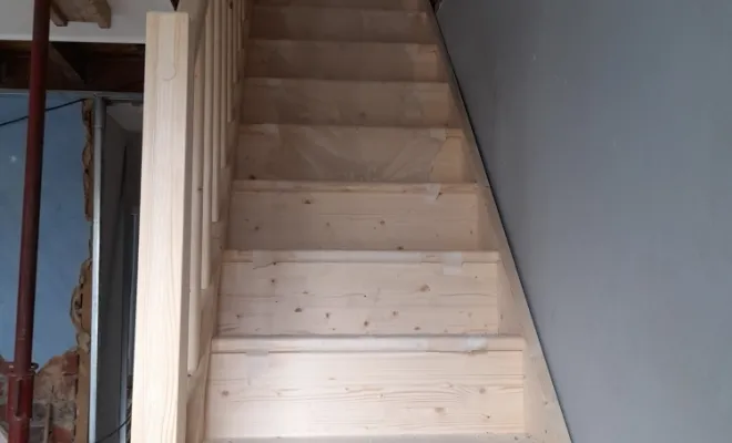 Construction et pose d'un escalier dans un cabinet médical proche de Roubaix